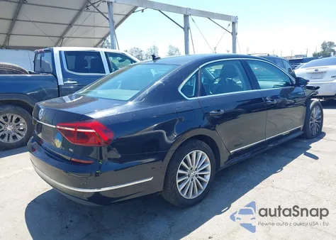 2017 Volkswagen Passat 1.8T Se z USA, uszkodzony, nr VIN 1VWBT7A31HC017849